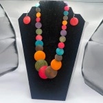 Necklace and earrings set 